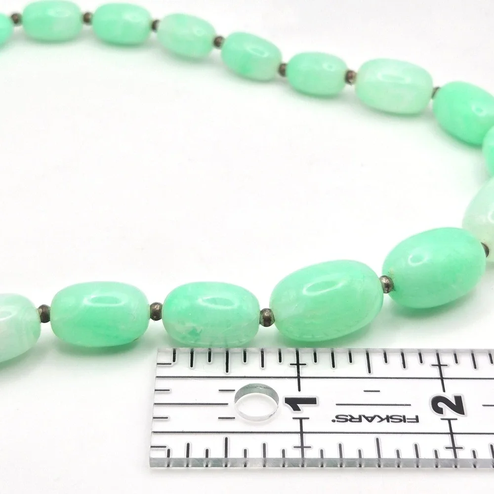 Vtg Seafoam Green Marbled UV Reactive Lucite Bead‎ Necklace Silver Tone Spacers